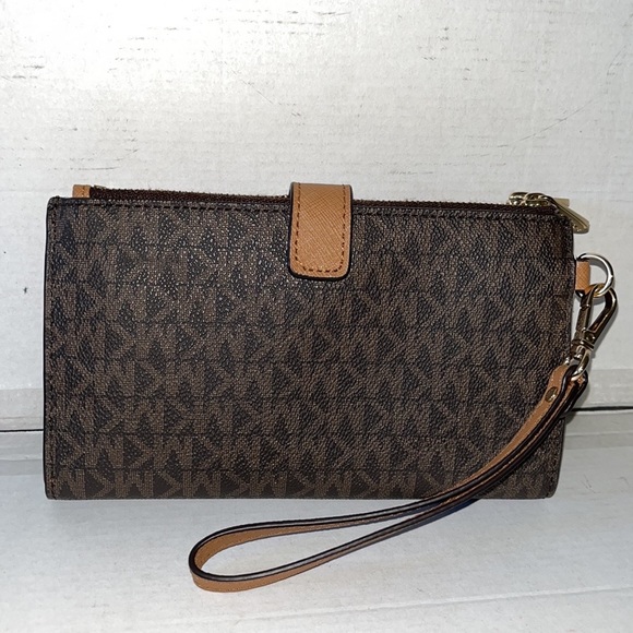 Michael Kors signature logo Jetset double zipper wristlet - Picture 3 of 9